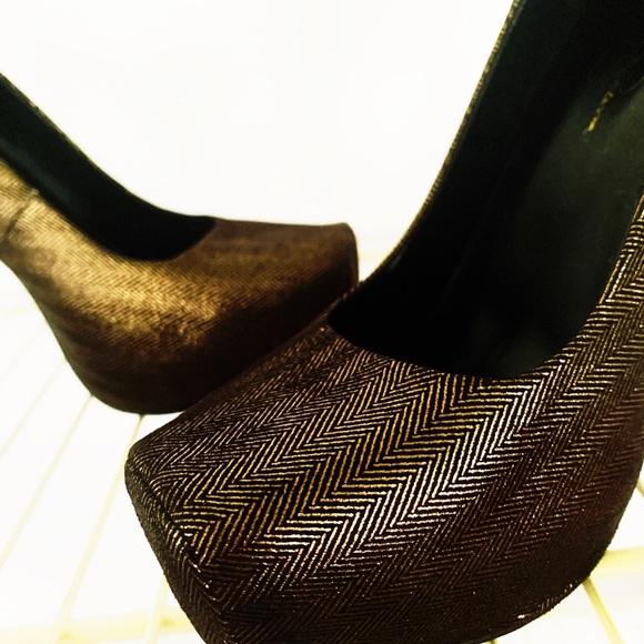 JESSICA SIMPSON - Picture 2 of 8